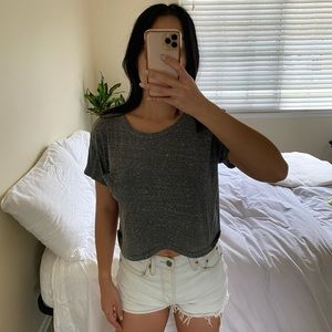 Aeropostale grey cropped t-shirt // size medium